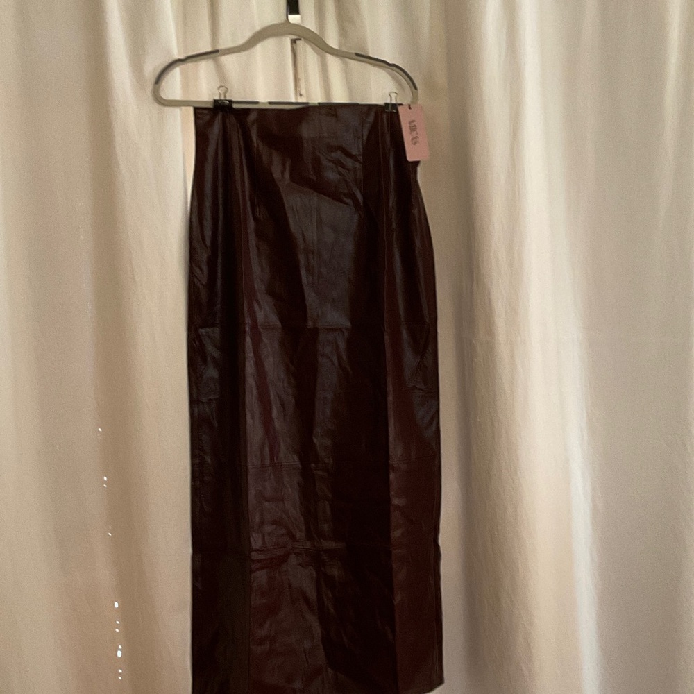 Elegant Brown/ burgundy faux leather  Women's Skirt
Brand: Micas